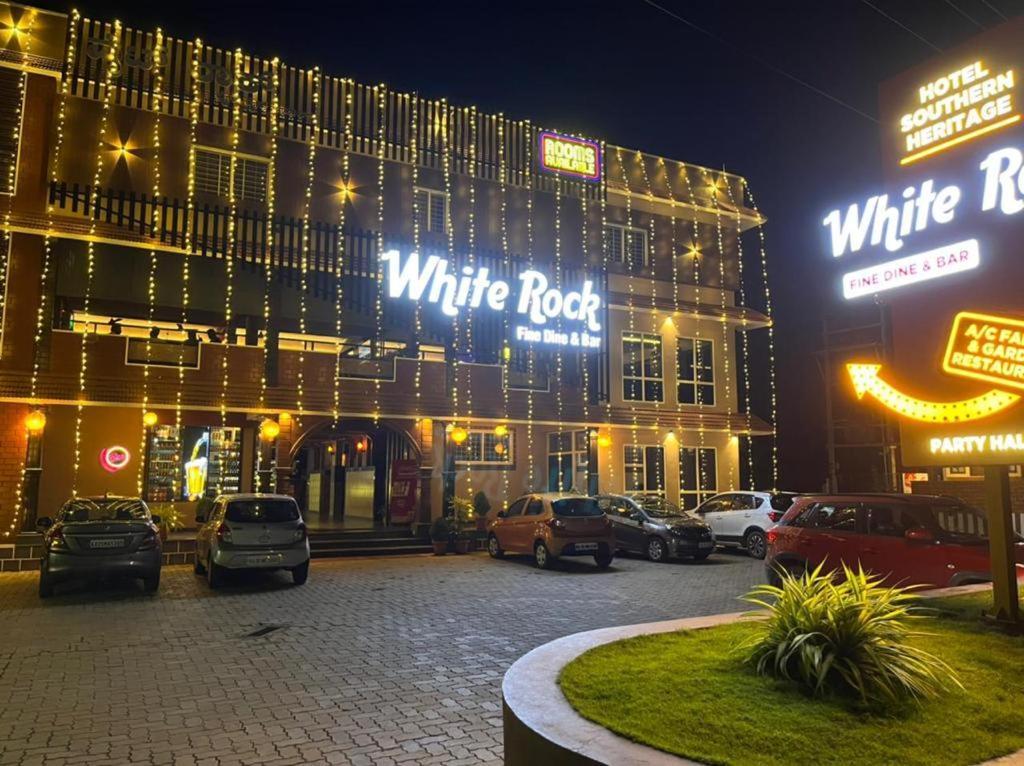 Hotel Southern Heritage Удипи Экстерьер фото